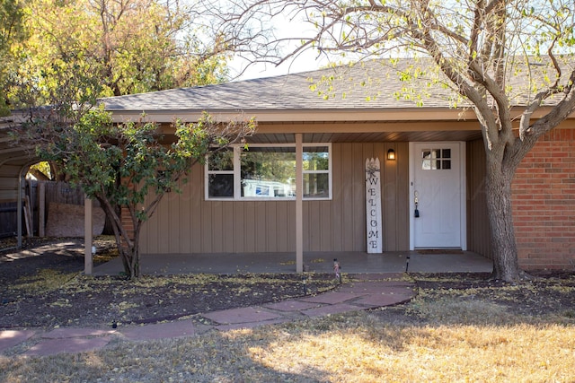 view of front of house with a porch