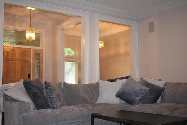 7717 Tripp Ave, Amarillo, TX 79121 - living area featuring crown molding