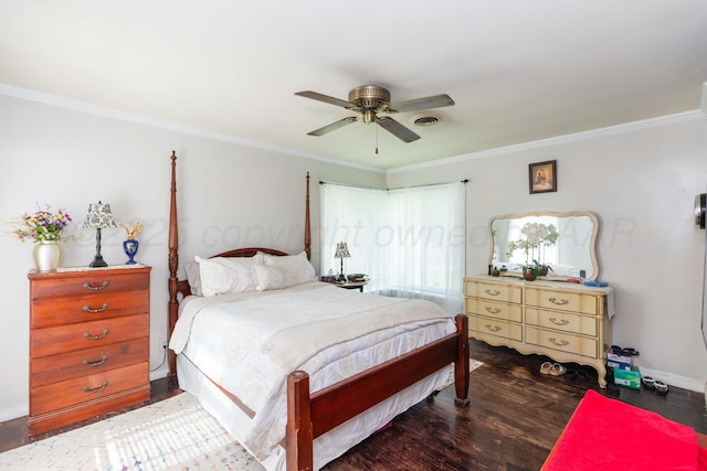 2041 S Travis St, Amarillo, TX 79109 - bedroom featuring wood finished floors, crown molding, and ceiling fan