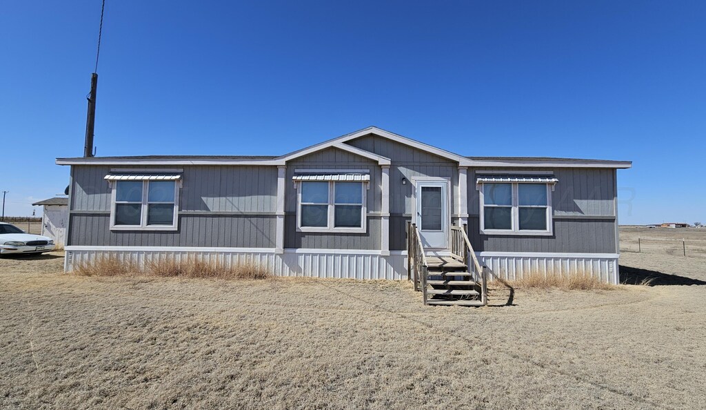 506 S Pash Ave, Happy, TX 79042 - photo 1
