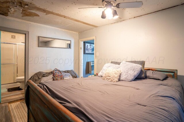 713 N Dwight St, Pampa, TX 79065 - bedroom featuring ceiling fan, wood finished floors, and connected bathroom