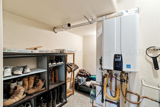 4 Kingsridge Pl, Amarillo, TX 79106 - storage area featuring water heater