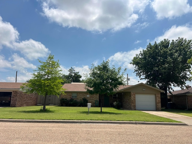 302 Mustang St, Fritch, TX 79036 - photo 1