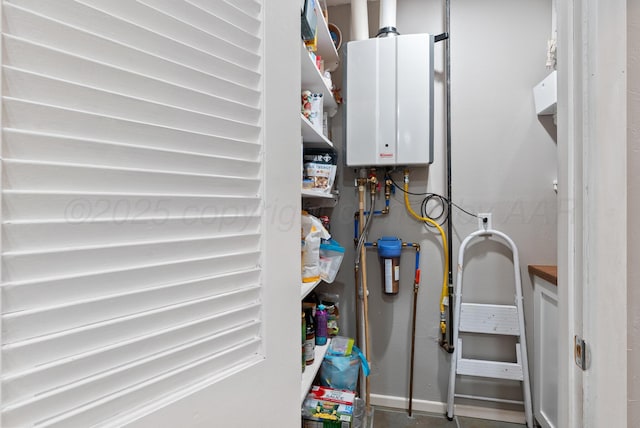 3607 Fleetwood Dr, Amarillo, TX 79109 - utilities with tankless water heater