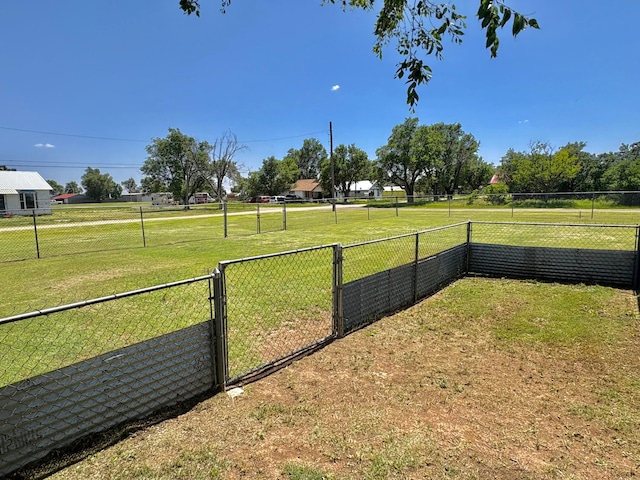 605 E 4th St, Panhandle, TX 79068 - view of yard