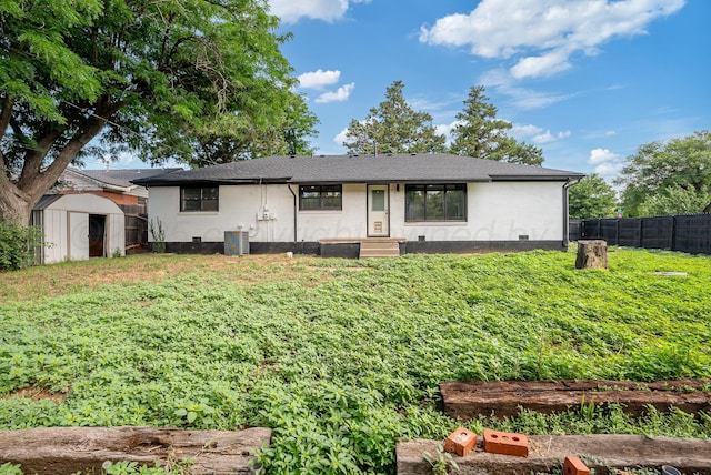 3701 Westlawn Ave, Amarillo, TX 79102 - single story home featuring entry steps, crawl space, and a storage unit
