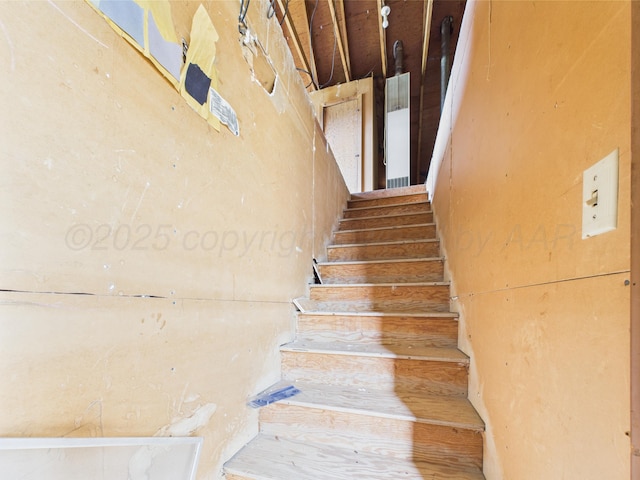 1108 Campanella Dr, Pampa, TX 79065 - view of stairs