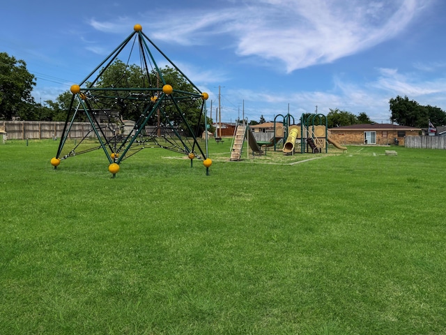 424 Santa Fe St, Borger, TX 79007 - view of play area