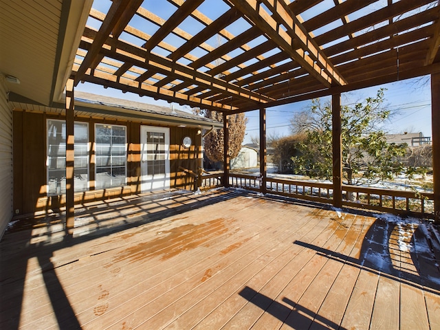 1924 N Dwight St, Pampa, TX 79065 - deck with a pergola