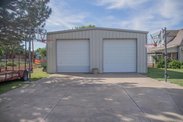 400 W 7th St, Panhandle, TX 79068 - view of detached garage