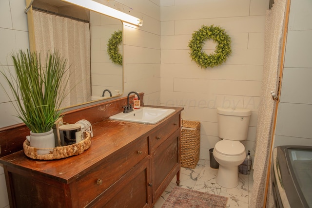 400 W 7th St, Panhandle, TX 79068 - full bathroom with marble finish floors and vanity
