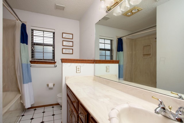 8001 Arbor St, Amarillo, TX 79110 - bathroom with vanity, shower / bath combo, and a textured ceiling