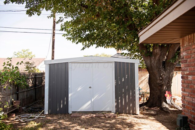 view of outdoor structure