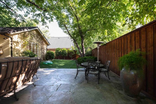 2200 Parker St, Amarillo, TX 79109 - view of patio with outdoor dining space