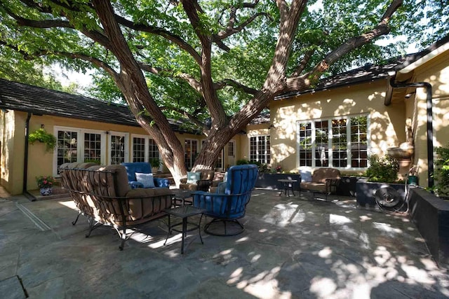 2200 Parker St, Amarillo, TX 79109 - view of patio featuring an outdoor hangout area