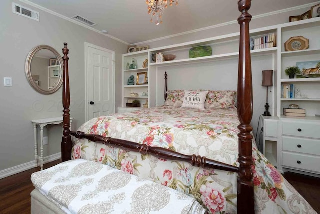 2200 Parker St, Amarillo, TX 79109 - bedroom with dark wood-style flooring, baseboards, and ornamental molding