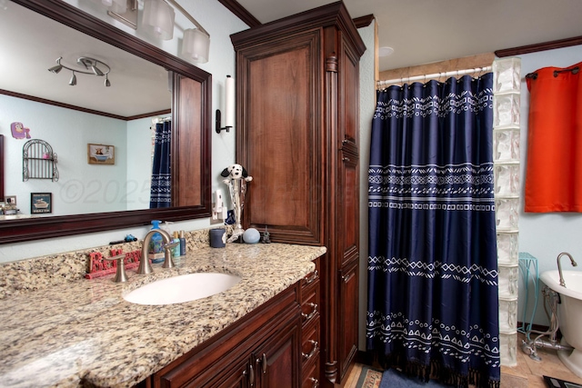 2900 Teckla Blvd, Amarillo, TX 79106 - full bath with vanity, crown molding, a shower with shower curtain, and a soaking tub