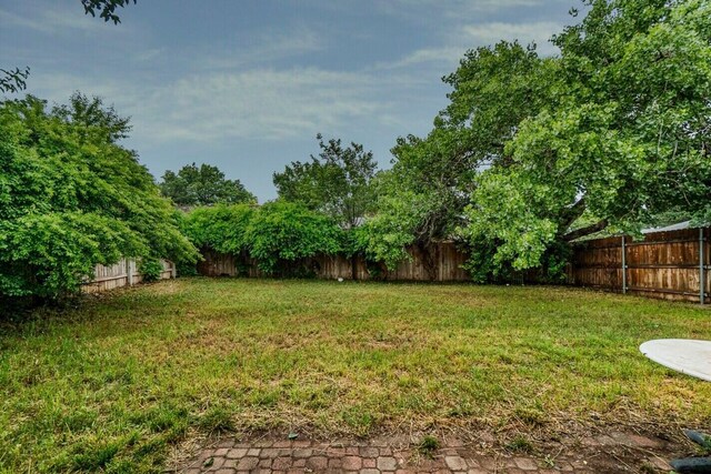 6700 Deer Park Dr, Amarillo, TX 79124 - view of yard