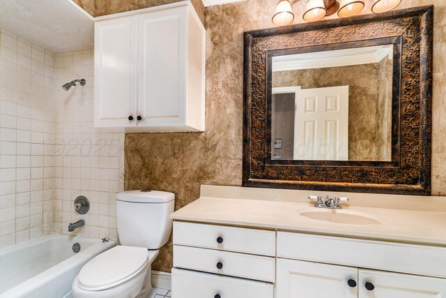 6700 Deer Park Dr, Amarillo, TX 79124 - full bath with toilet, vanity, and  shower combination