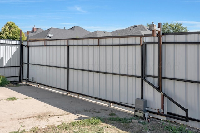 6809 Fanchun St, Amarillo, TX 79119 - view of gate