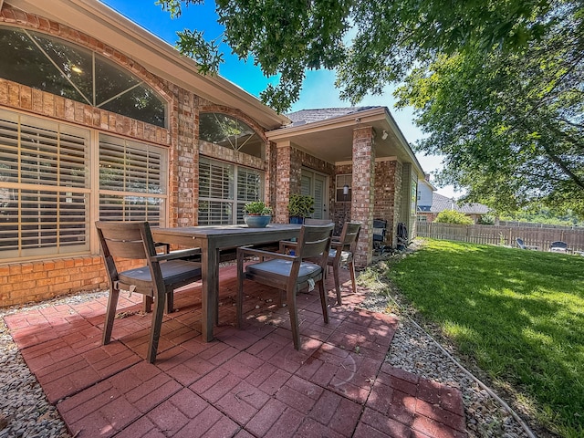 8 Glenbrook Dr, Borger, TX 79007 - view of patio / terrace featuring outdoor dining space