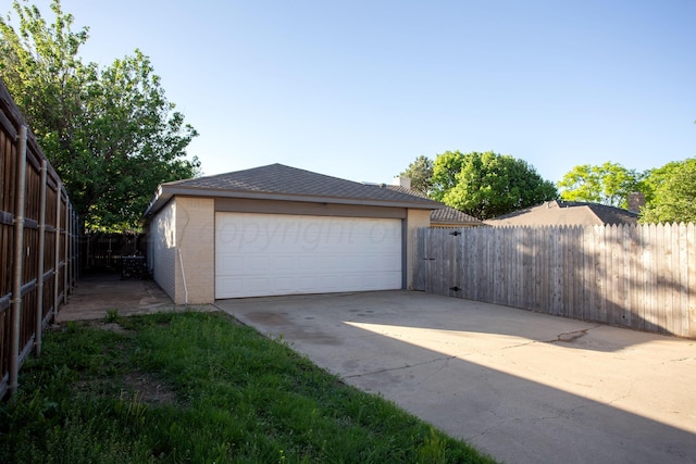 7408 Sleepy Hollow Blvd, Amarillo, TX 79121 - view of detached garage