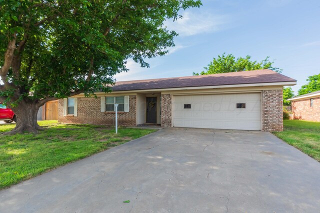 5621 Granada Dr, Amarillo, TX 79109 - photo 1
