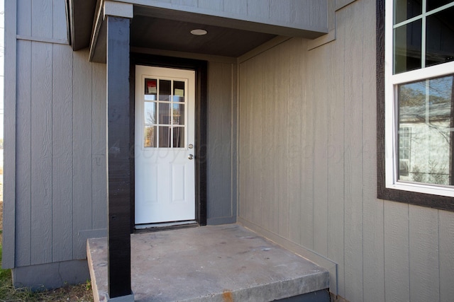 view of property entrance