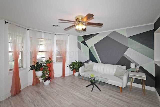6006 Elmhurst Rd, Amarillo, TX 79106 - living area featuring light wood-style flooring, ceiling fan, and baseboards