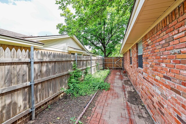 6006 Elmhurst Rd, Amarillo, TX 79106 - view of yard