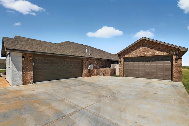 2701 Daybreak Ln, Amarillo, TX 79124 - ranch-style house with brick siding and driveway