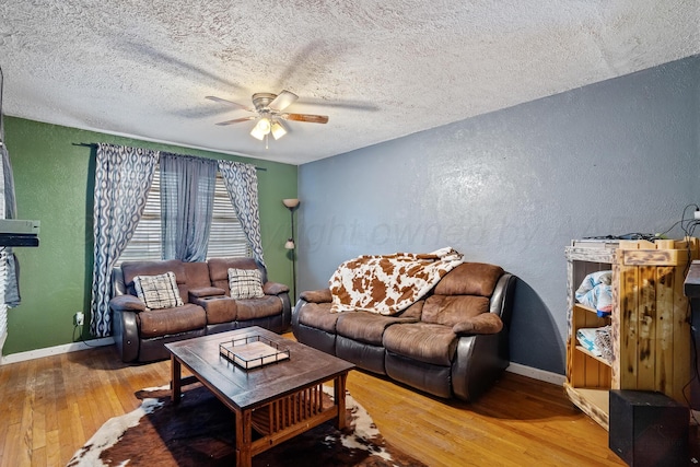 405 Dysart St, Claude, TX 79019 - photo 3