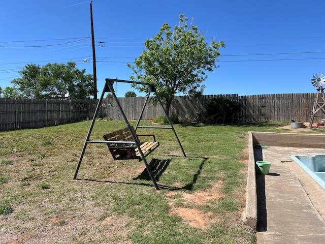 415 Mesquite Ave, Amarillo, TX 79108 - view of yard featuring a playground