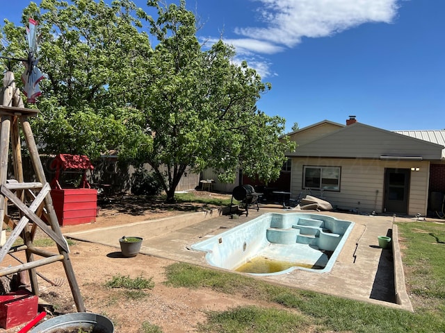 415 Mesquite Ave, Amarillo, TX 79108 - view of pool featuring a fenced backyard and a patio area