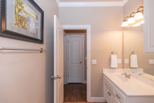 6600 Pepper Tree Pl, Amarillo, TX 79124 - bathroom featuring vanity, crown molding, and wood finished floors