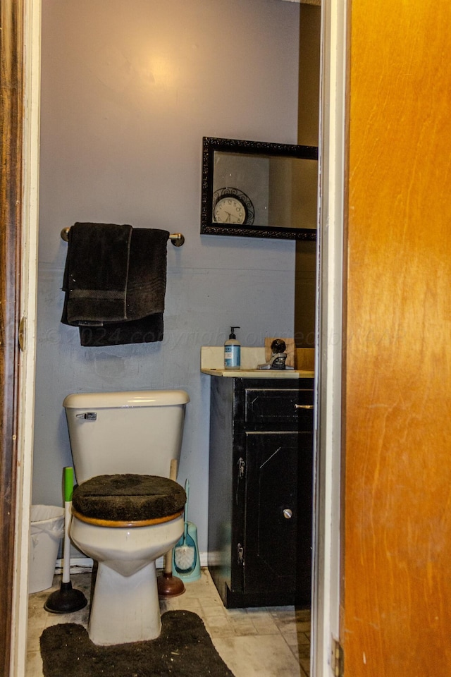 bathroom featuring toilet