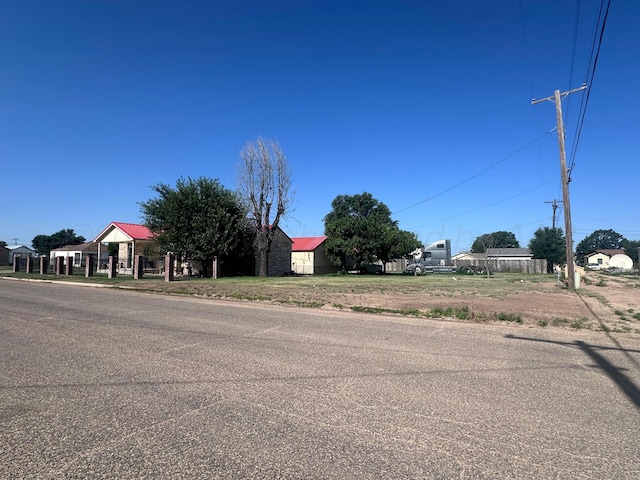 310 Ave L, Sunray, TX 79086 - photo 3