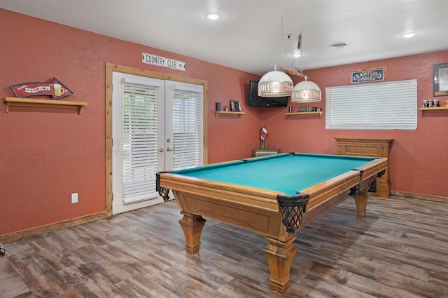 playroom featuring billiards and hardwood / wood-style floors