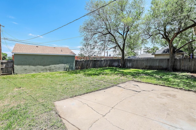 view of yard featuring a fenced backyard and a patio area