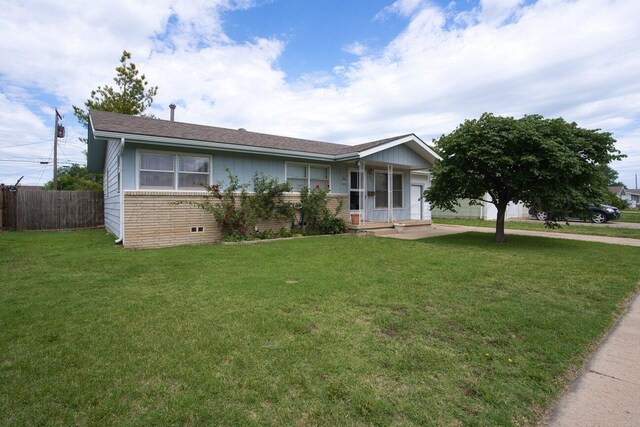 1909 N Wells St, Pampa, TX 79065 - view of ranch-style house