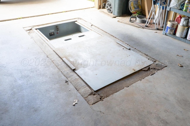 6004 Glenwood Dr, Amarillo, TX 79119 - view of storm shelter