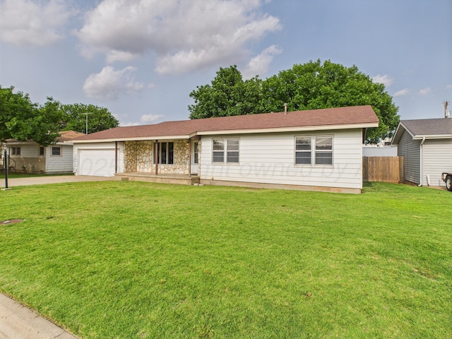 502 Spruce Ave, Dumas, TX 79029 - ranch-style home with driveway and a garage