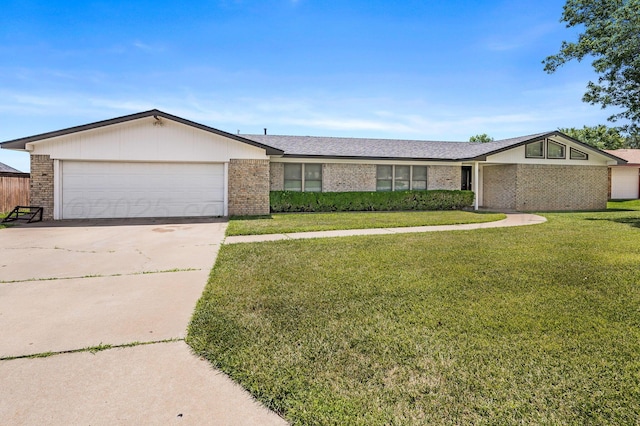 1934 Holly Ln, Pampa, TX 79065 - photo 1