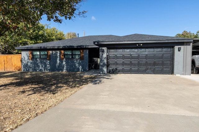 view of front of house featuring a garage