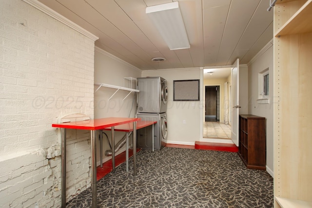 1510 Crockett St, Amarillo, TX 79102 - interior space featuring stacked washer / dryer, ornamental molding, and wooden ceiling