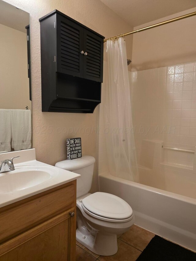 4808 Mammoth Ln, Amarillo, TX 79110 - full bathroom with vanity, tile patterned floors, and shower / bath combo