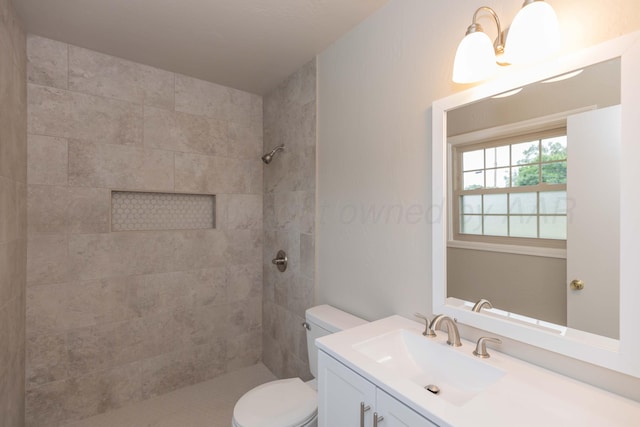 5519 Alvarado Rd, Amarillo, TX 79106 - bathroom with vanity and tiled shower