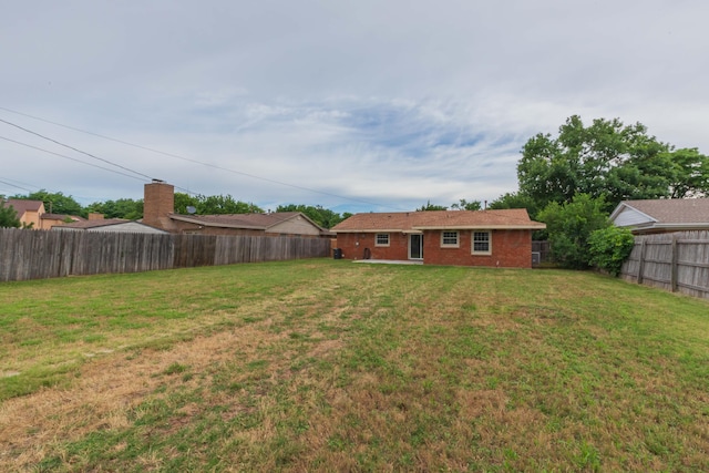5519 Alvarado Rd, Amarillo, TX 79106 - view of fenced backyard