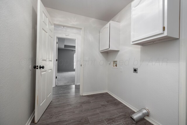 7703 Fresno Dr, Amarillo, TX 79118 - laundry area with electric dryer hookup, cabinet space, washer hookup, and baseboards