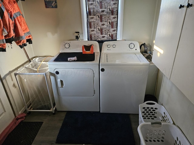 laundry area with laundry area and washing machine and dryer